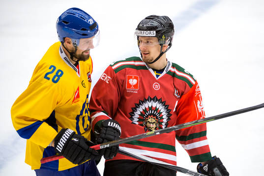 Davos Dick Axelsson och Frölundas Nicklas Lasu