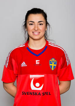 Zecira Musovic i F19/U20-landslaget