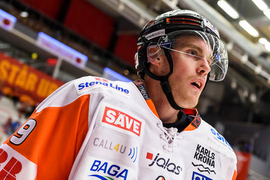Karlskronas Kristoffer Söder på uppvärmningen