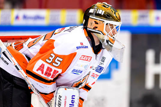 Karlskronas målvakt Linus Fernström