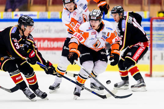 Luleås Christopher Mastomäki och Karlskronas Joel Kellman