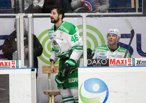 Rögles Kevin Marshall i utvisningsbåset