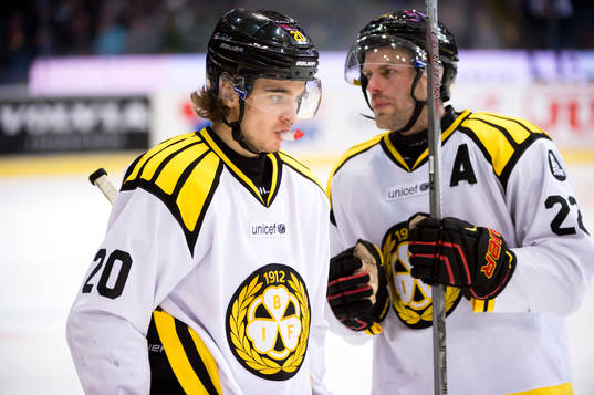 Brynäs Adam Brodecki och Jörgen Sundqvist deppar