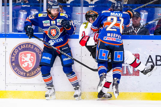 Växjös Cory Murphy och Ville Leino