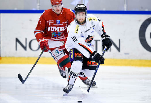 Timrås Albin Carlsson och Asplövens Jesse Jyrkkiö