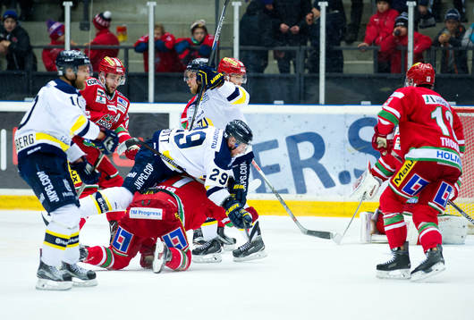 HV71s Chris Abbott