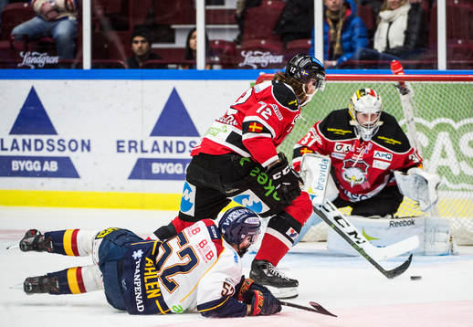 Malmö Redhawks Andreas Thuresson och målvakt Jonas