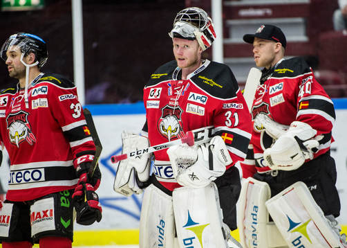 Malmö Redhawks Eric Himelfarb, målvakt Jonas Gunnarsson