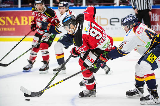 Malmö Redhawks Björn Svensson mot Djurgårdens Tomi