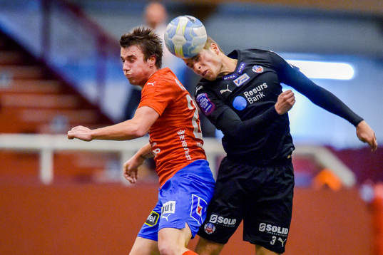 Bläddra bland fler bilder av Fotboll, Träningsmatch, Öster - Helsingborg