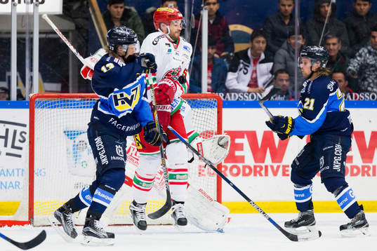 s Oscar Sundh och Mattias Tedenby mot Modos Noah Welch