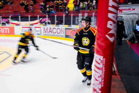 Brynäs Ponthus Westerholm före ishockeymatchen i SHL