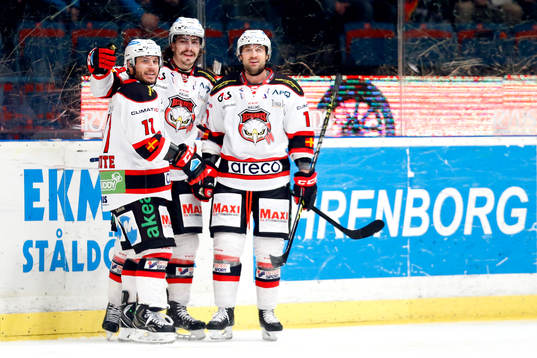 Malmö Redhawks Joey Tenute jublar