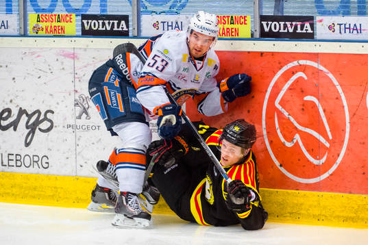 Växjös Eddie Larsson och Brynäs Greg Scott