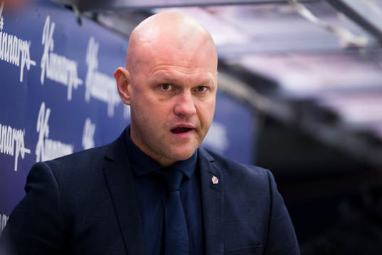 Modos tränare Andreas Johansson