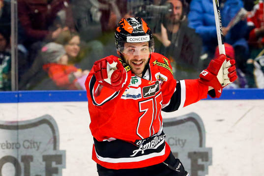 Örebros Justin Hodgman jublar