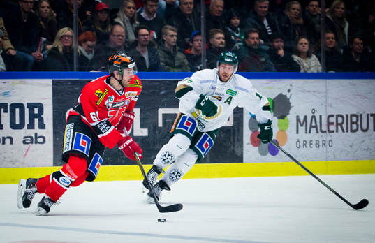 Örebros Justin Hodgman och Färjestads Linus Persson