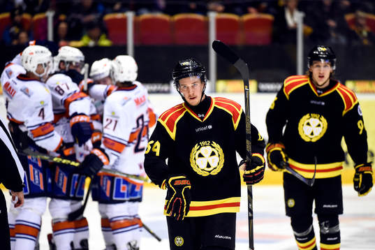 Brynäs Jonathan Pudas och Oskar Lindblom deppar