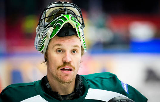 Färjestads målvakt Justin Pogge