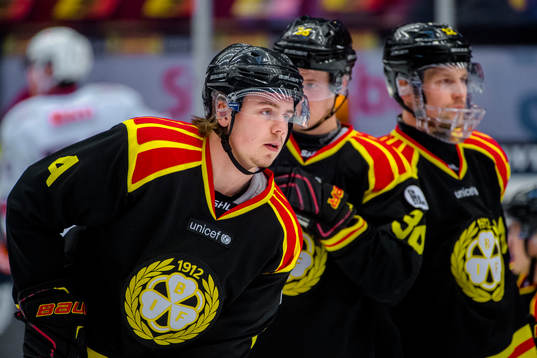 Brynäs Marcus Ersson före ishockeymatchen i SHL mellan