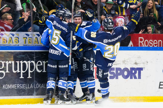 s Adam Almquist, Oscar Sundh, Erik Andersson och Lawrence