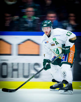 Panorering på Färjestads Linus Persson