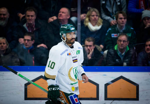 Färjestads Robbie Earl deppar