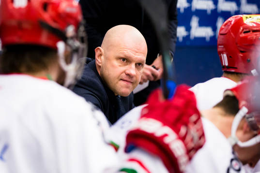 Modos tränare Andreas Johansson