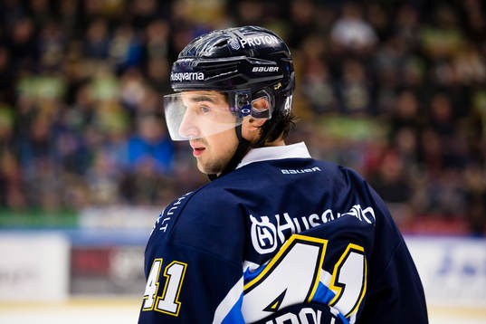 s Chris Campoli