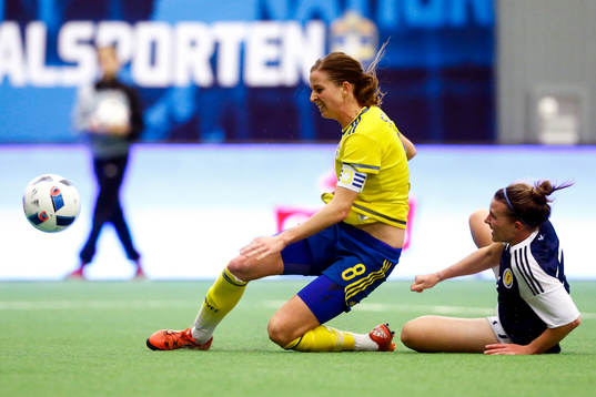 Sveriges Lotta Schelin gör 4-0