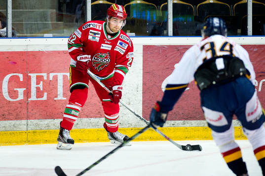 Modos Albin Carlsson och Djurgårdens Daniel Brodin