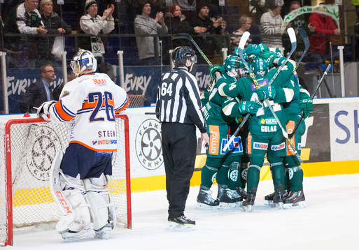 Färjestads John Persson jublar
