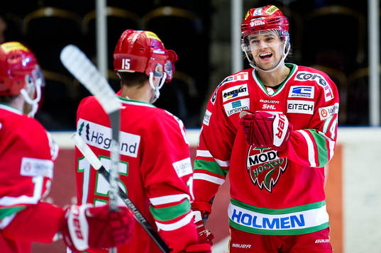 Modos Emil Pettersson jublar