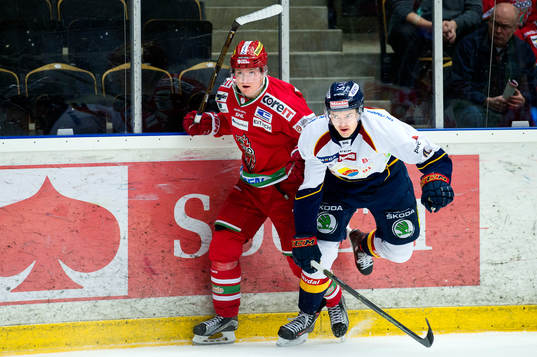 Modos Carl Grundström och Djurgårdens Marcus Högström