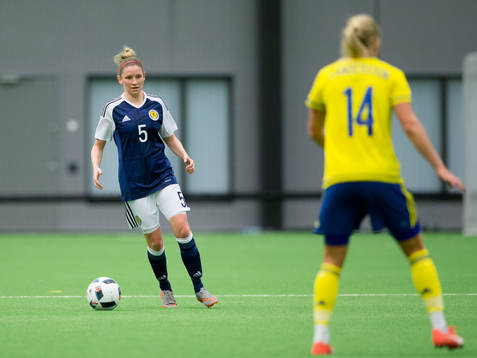 Skottlands Leanne Ross mot Sveriges Jonna Andersson