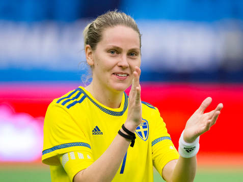 Sveriges Lisa Dahlkvist tackar publiken