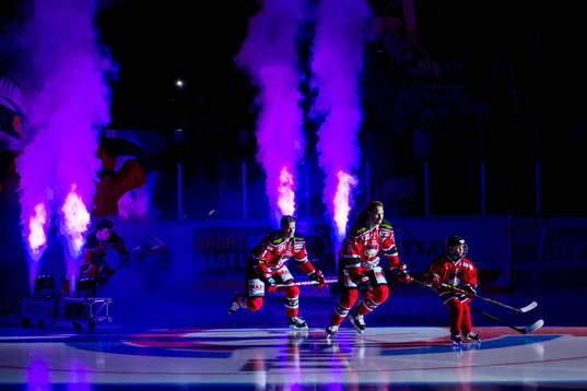 Malmö Redhawks spelare gör entré