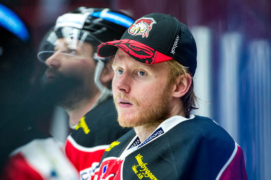 Malmö Redhawks målvakt Jonas Gunnarsson utan mask på
