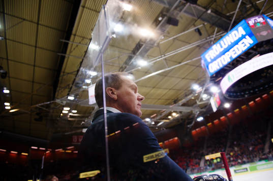 s tränare Johan Lindbom