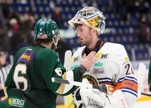 Växjös målvakt Stefan Steen med mask i pannan