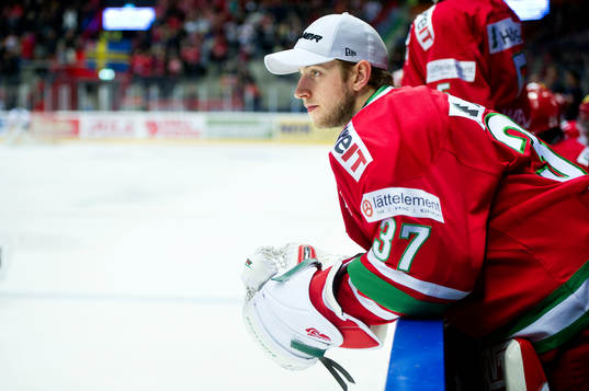 Modos målvakt Adam Reideborn