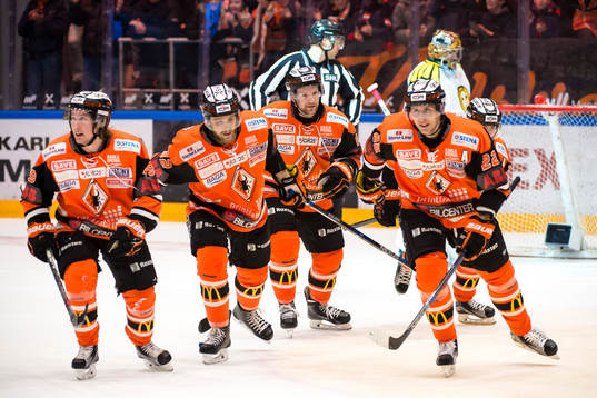 Karlskronas Alexander Bergström har gjort 1-1