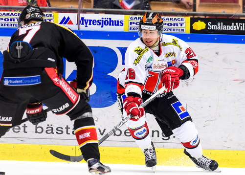 Örebros Greg Squires