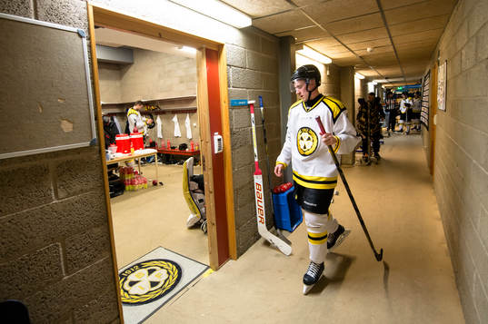 Brynäs Jonathan Pudas deppar på väg mot
