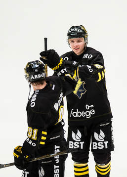 s Robin Kovacs firar segern på straffar med Malte