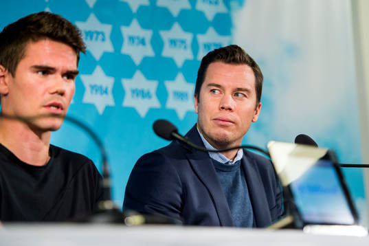 Vidar Örn Kjartansson och sportchef Daniel Andersson