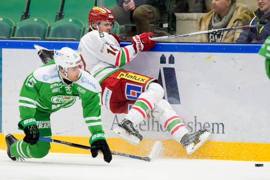 Rögles Dominik Granak och Modos Emil Pettersson