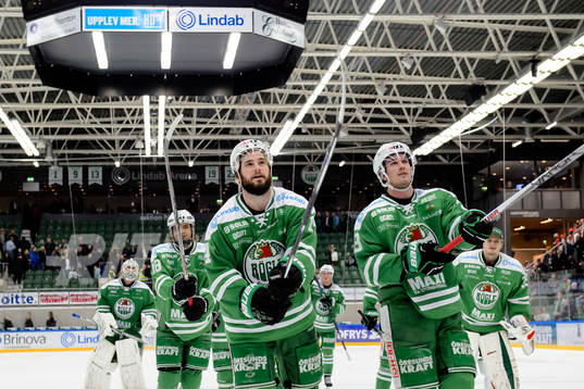 Rögles Jordan Smotherman och Daniel Sylwander jublar