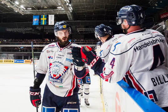 Linköpings Niklas Persson jublar