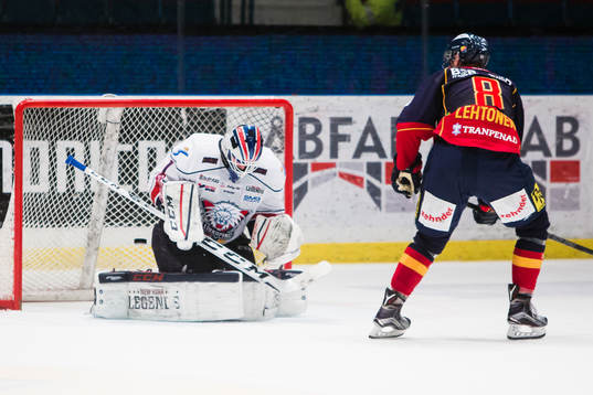 Djurgårdens Mikko Lehtonen gör mål bakom Linköpings